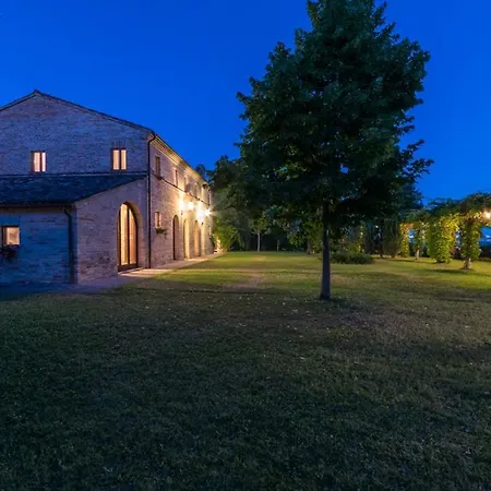 Ambrah 12&1, Emma וילה