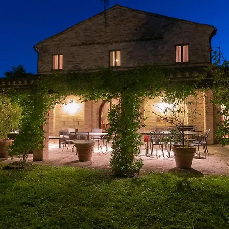 Ambrah 12&1, Emma וילה *