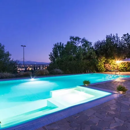 וילה Ambrah 12&1, Emma מצ'רטה