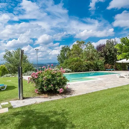 וילה Ambrah 12&1, Emma