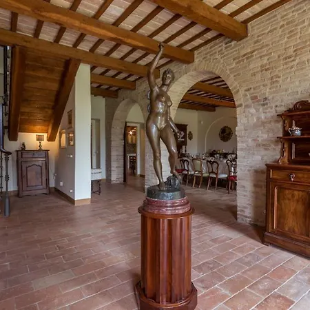 וילה Ambrah 12&1, Emma *